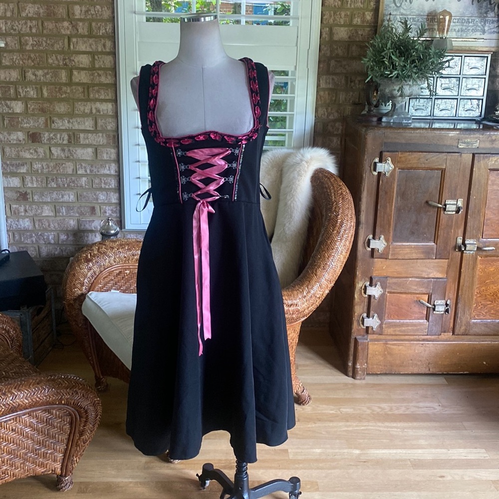 GAUDI LEATHERS DRINDL GERMAN COSTUME DRESS 40